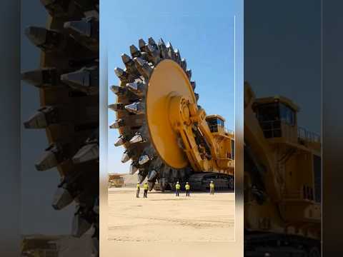 وحوش الحديد التي تبني العالم