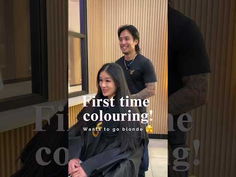 First time colouring her hair, it’s going to be a long day! ???‍♀️
