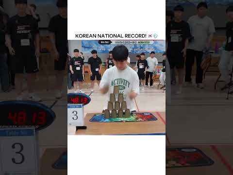 The speed is UNREAL ๐ฎ#sportstacking #speedstacking #cupstacking #speedstacks #fast