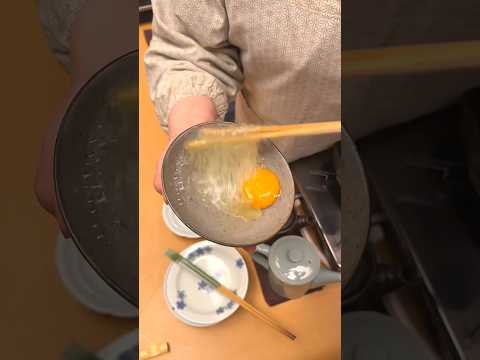 熟練の女将が作るメレンゲの新感覚すき焼き！