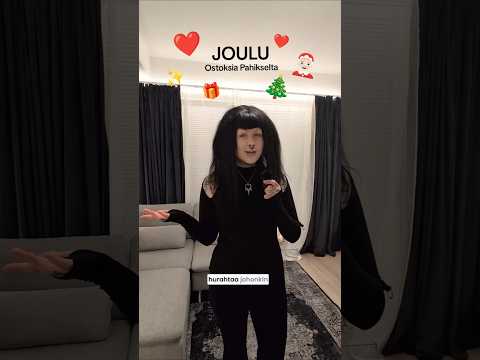 Mainos: Pahisfi🕯️Sisusta olkkari kanssani tänään goottikoristeilla ja jouluisilla yksityiskohdilla 🤩