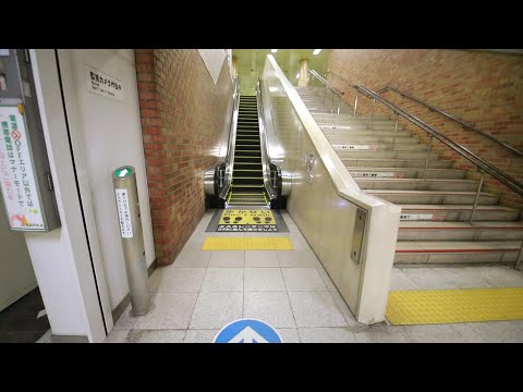 【日立製】バスセンター前駅 昇りエスカレーター