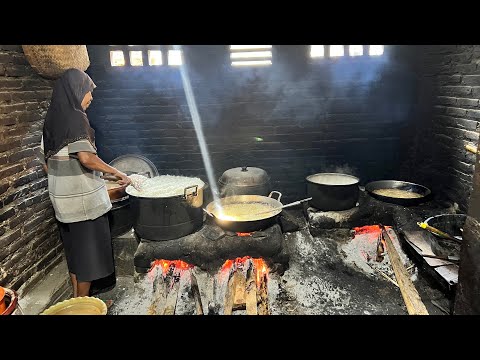 RAHASIA KELEZATAN NASI CAMPUR ONGGOLONO