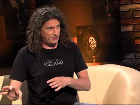 Как Кузьме припекло в туалет во время концерта