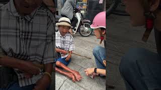 Dạo này Sài Gòn mưa lớn quá, mong tất cả mọi người đều bình an
