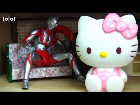 Ultraman sleeping on the phone waking up Kitty loves you BANDAI & Sanrio