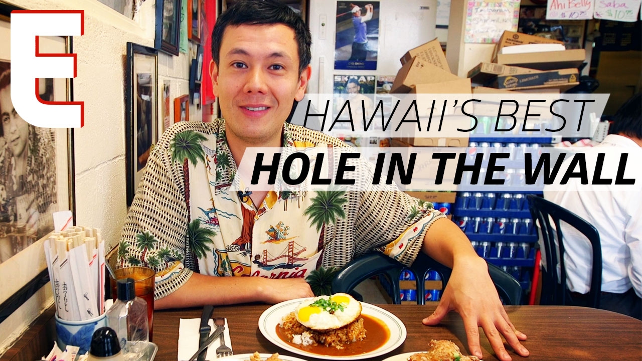 Eating Loco Moco, Turkey Tail, and Fried Chicken At A Honolulu Institution Dining on a Dime