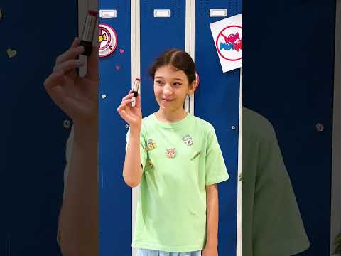 Lipstick or Chocolate?๐ซ๐ Secret Candy at School๐คช