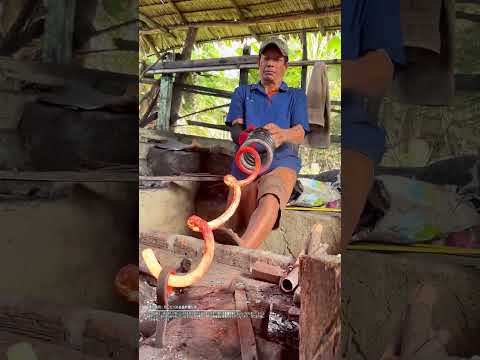 鉄の芸術:熱したバネを直す職人技