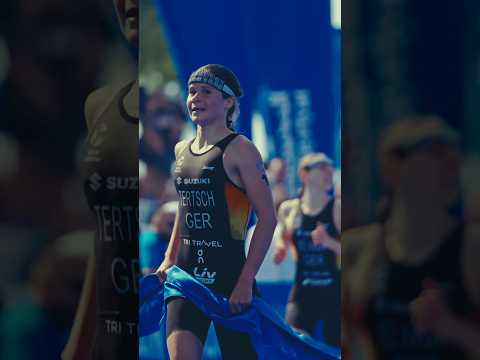 The surge for glory from Lisa Tertsch 🫡 #WTCSAbuDhabi 🇦🇪 #Triathlon #Running