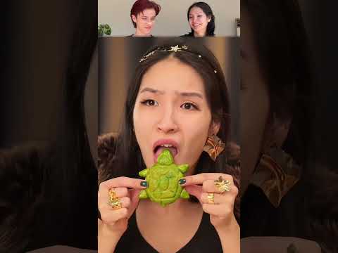 Poor BF vs Rich GF turtle eating 😜🐢