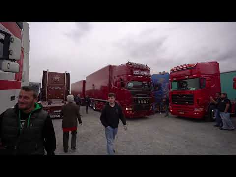 SCANIA V8 with trailer parking and exhaust sound