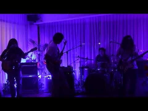 Voz Eye so shy Live
