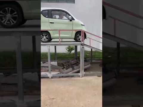 Electric four wheel vehicle J4 climbing video