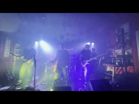 Carnage Visors - The Cure Tribute band