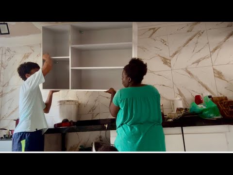 Montamos o ARMARIO  - Ficou muito LINDO - Minha COZINHA não é a MESMA #vlog