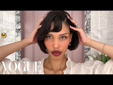 Nara Smith Makes Her Own Lip Scrub | Beauty Secrets | Vogue