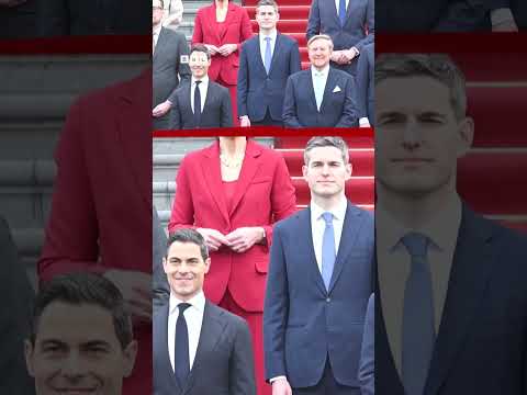 روب جيتن أصغر وأول رئيس وزراء مثلي علناً في هولندا يشكل حكومة أقلية