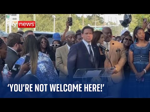 Jacksonville: Governor Ron DeSantis booed at vigil for victims of Florida shooting