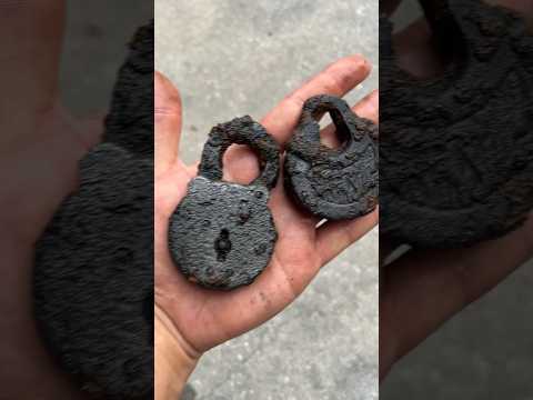 Restoring 150 Year Old Padlocks!
