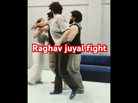 raghav juyal fight with his girlfriend #shortsviral #lifeisbutadream #viral #raghav #raghavjuyal