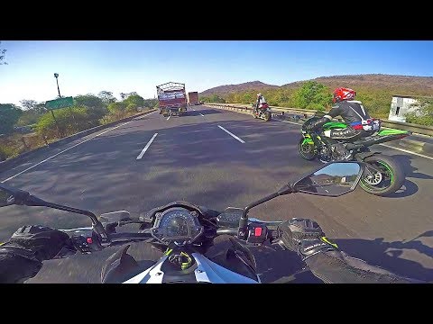Chasing a Fast Fireblade SP and Zx6R