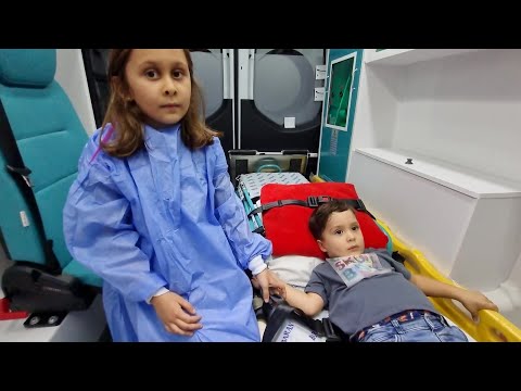 Rüya ve Rüzgar'la İlkyardım eğitimi aldık !! AMBULANS' ı tanıttık !!