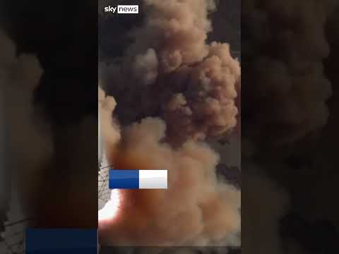 SpaceX launches world's largest rocket