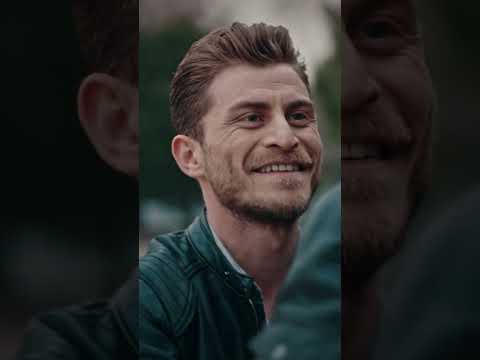 لا تهتم به يا أخي، إنه مجنون قليلاً | العهد