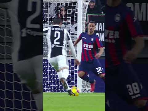 WOW, DE SCIGLIO 💥💥 #football #goals #seriea