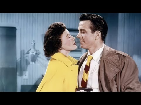 Pier of Peril 1951 - Warning! When you deal with these dames you're in the DANGER ZONE