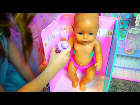 Mommy and baby dolls family routine in dollhouse -  PLAY DOLLS