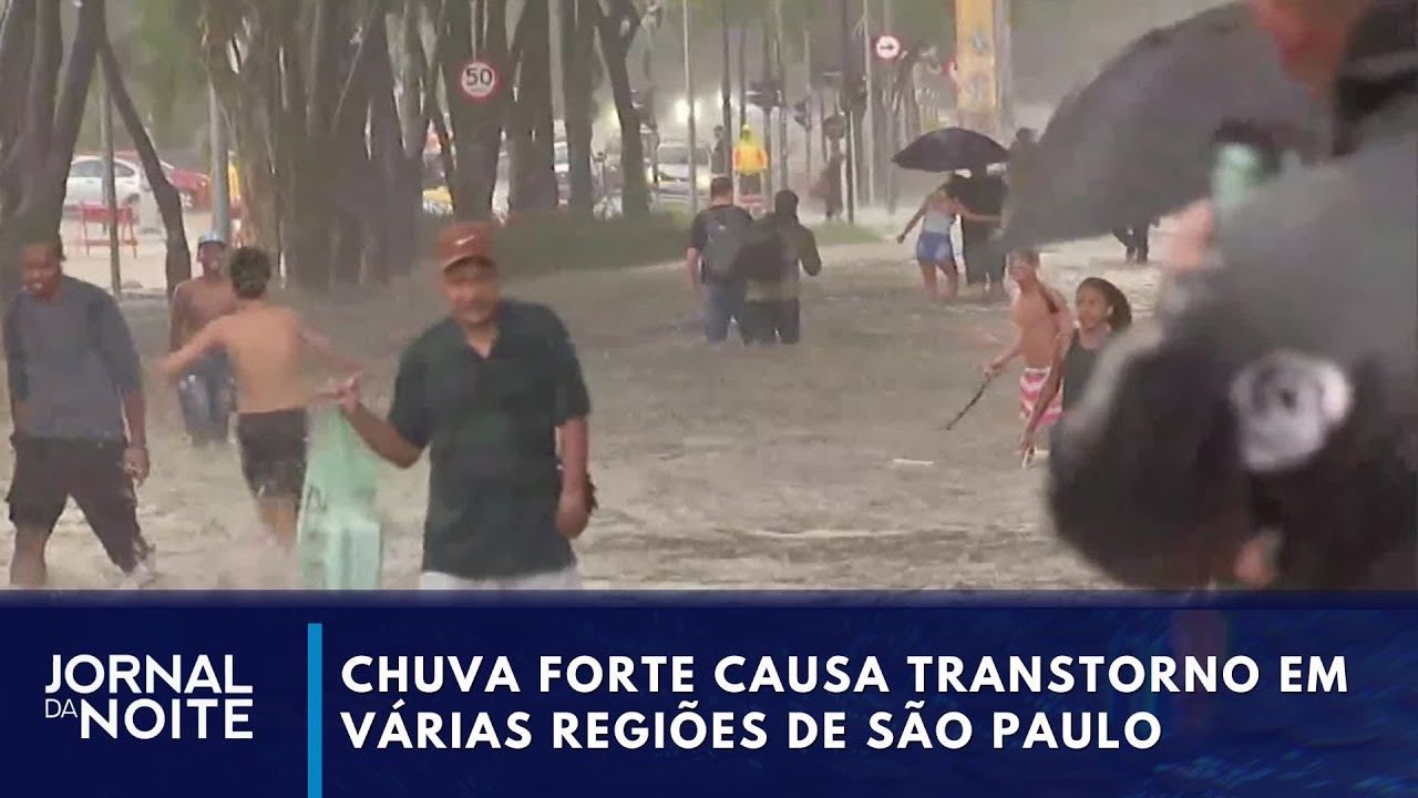 Chuva forte causa alagamentos em São Paulo