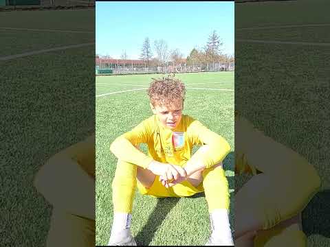 Mit dem habe ich nicht gerechnet.. #football #goalkeeper