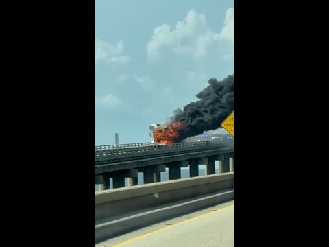Video captures truck engulfed in flames in New Orleans