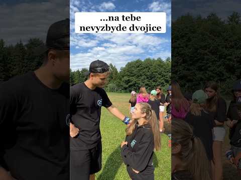 Když na tebe nevyzbyde dvojice🥺🤣 #czech #youtubeshorts #funny #sketch #fun #jokes #kids