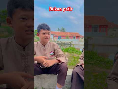 Di daerah mana kemtut itu sopanโ