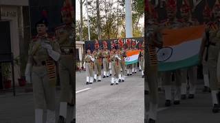 “ भारत🇮🇳की 👮बेटी ने कर दिखाया ये है असली ⚔️नारी🦾शक्ति! “ #bsf #army #viral #shorts #beti #salute