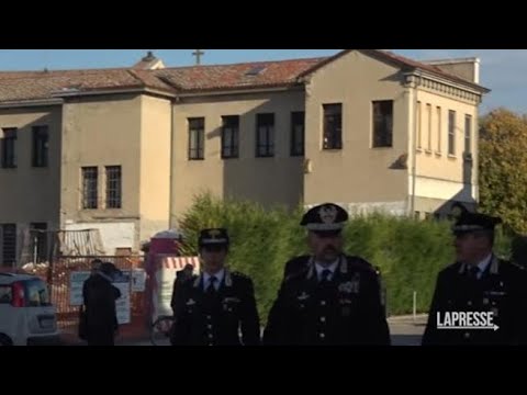 I carabinieri a casa di Giulia Cecchettin per comunicare l’arresto di Filippo Turetta