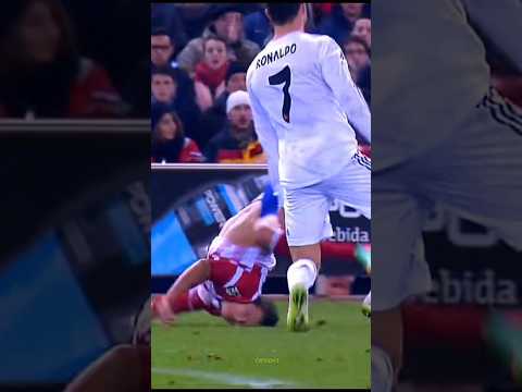 রোনালদোর সঙ্গে পাঙ্গা এত সহজ না😈 #shorts #shortvideo #messi #footballer #ronaldo #cr7
