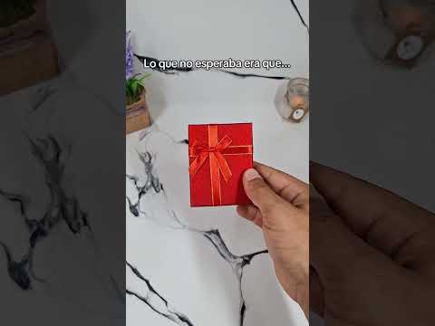 no me lo esperaba... 🥹🥹#regalo #madre #collar #muerte