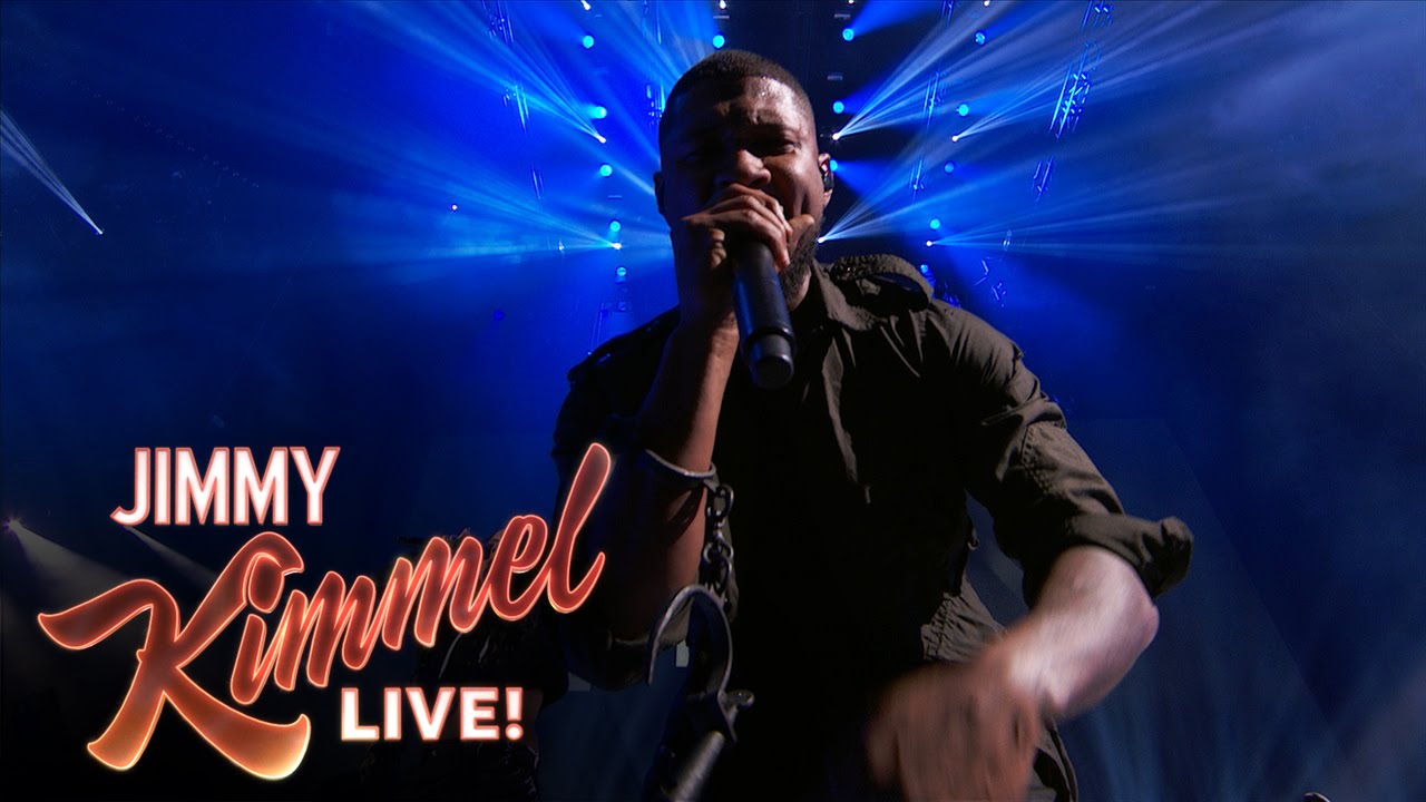 Usher feat. NAS and Bibi Bourelly Perform Chains