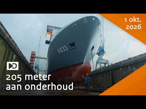 Wat doet het grootste marineschip van Nederland op het droge?