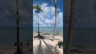 Escape the cold, lay down on the beach and let winter melt away ☀️🏖️