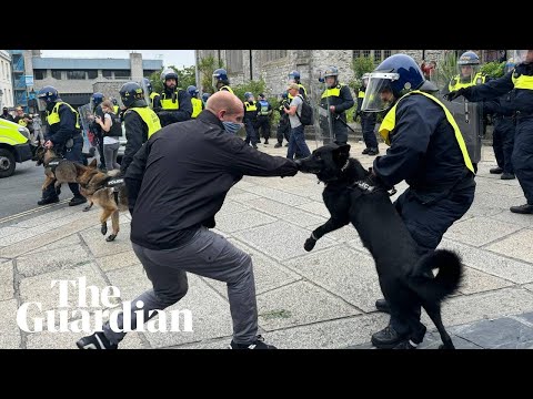 Far-right violence spreads to Plymouth