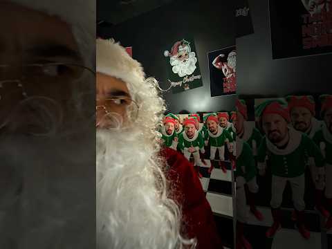 Five nights at Santa’s #fnf #elf #santa #payback
