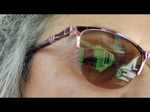 Terri's just doing her thing is live! just picking up an order doing my thing. #food