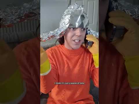 Mum goes to war against headlice✋#mum #comedy #headlice #comedyshorts #school #mumlife