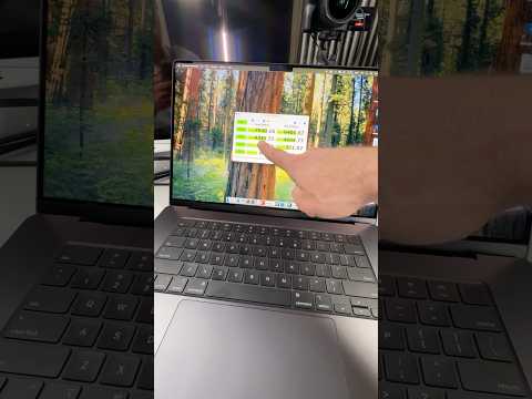 M4 MacBook Vs Razer 18 Thunderbolt 5