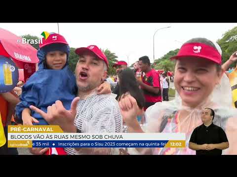 SP | Pré-Carnaval: mesmo sob chuva, foliões foram às ruas no fim de semana